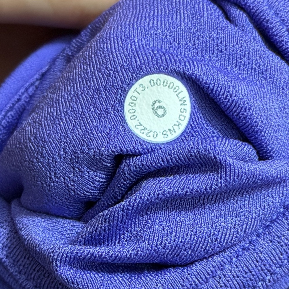 Lululemon - 2022 Groove Super-High-Rise Flared Pant Nulu - Picture 9 of 9